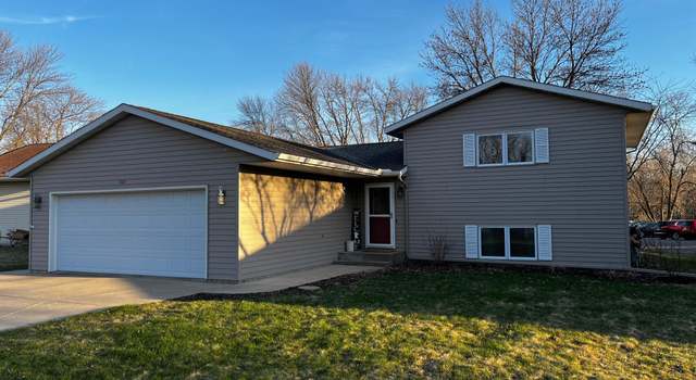 Photo of 505 Abby Ln, Glencoe, MN 55336