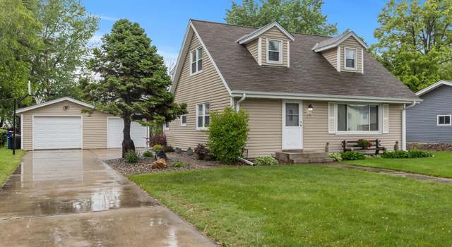 Photo of 1218 Fairview Ln, Farmington, MN 55024