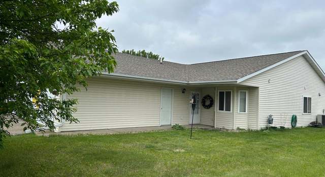 Photo of 605 Meadows Dr, Hammond, WI 54015