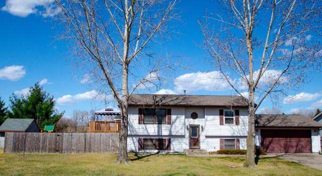 Photo of 2411 Gall Ave, Maplewood, MN 55109