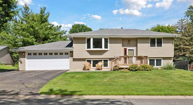 Photo of 3320 Heritage Ln, Eagan, MN 55121