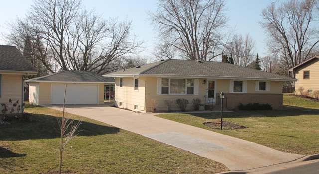 Photo of 4401 Aquila Ave N, New Hope, MN 55428