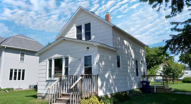 Photo of 422 E Sanborn St, Springfield, MN 56087