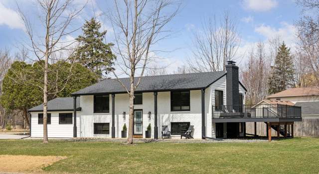 Photo of 2080 N Shore Dr, Orono, MN 55391