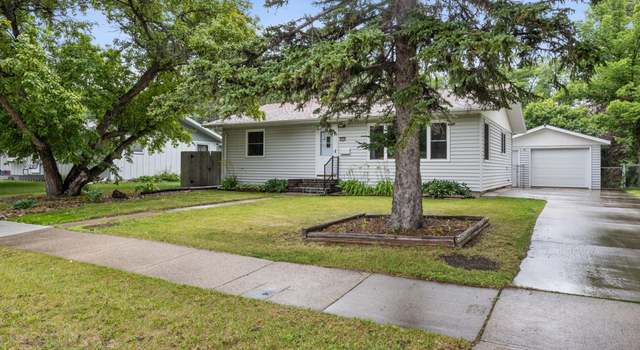 Photo of 2906 10th St N, Fargo, ND 58102
