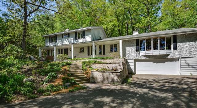 Photo of 6808 Dakota Trl, Edina, MN 55439