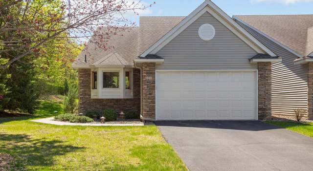 Photo of 1011 Hesli Hill Ct, Shoreview, MN 55126