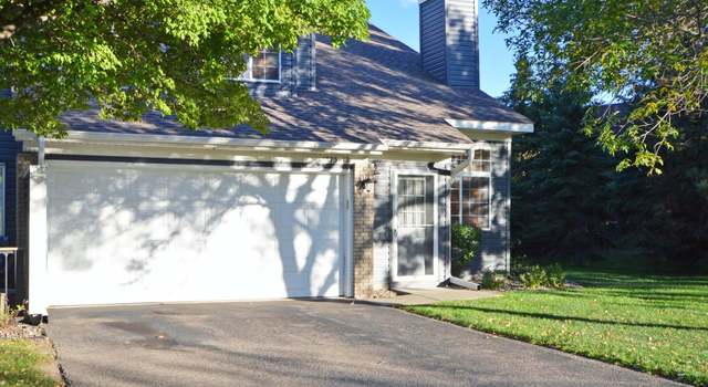 Photo of 1875 Donegal Dr #12, Woodbury, MN 55125