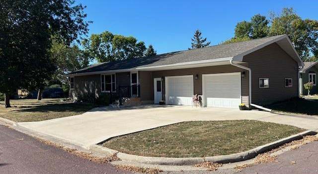 Photo of 456 Cedar Ave, Westbrook, MN 56183