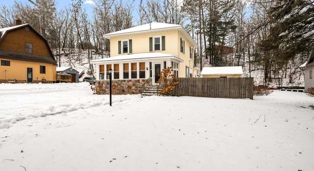 Photo of 203 Lakeview Blvd, Coleraine, MN 55722