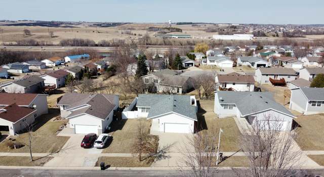 Photo of 4929 Valley Dr NW, Rochester, MN 55901