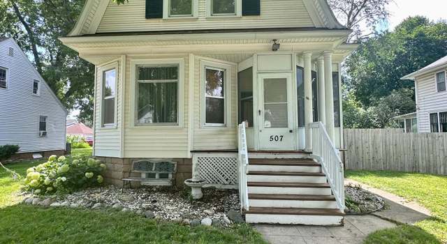 Photo of 507 W Redwood St, Marshall, MN 56258