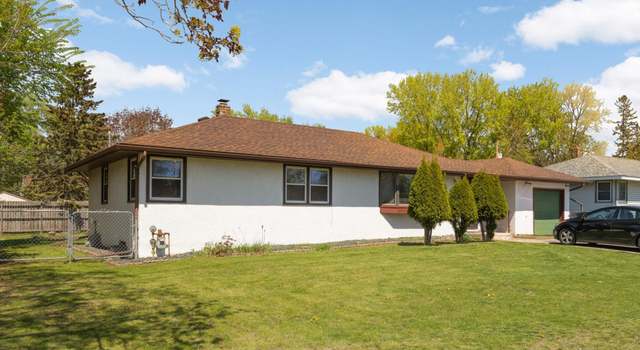 Photo of 1485 Viking Dr E, Maplewood, MN 55109