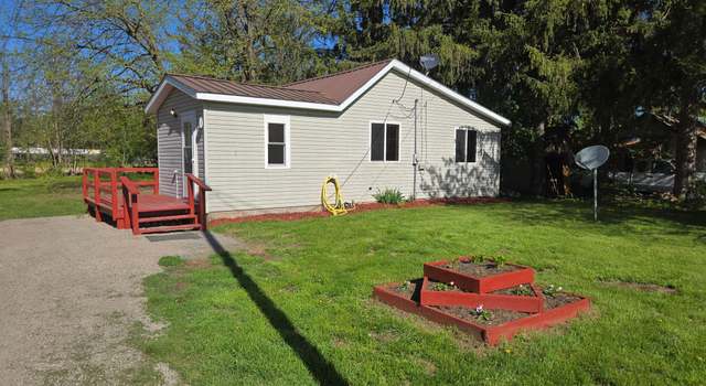 Photo of 121 Michigan Ave, Centuria, WI 54824