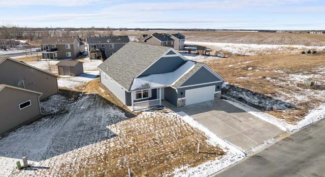 Photo of 182 Sandpiper Cir, Hastings, MN 55033
