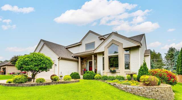 Photo of 917 Hardwood Ave, Shoreview, MN 55126