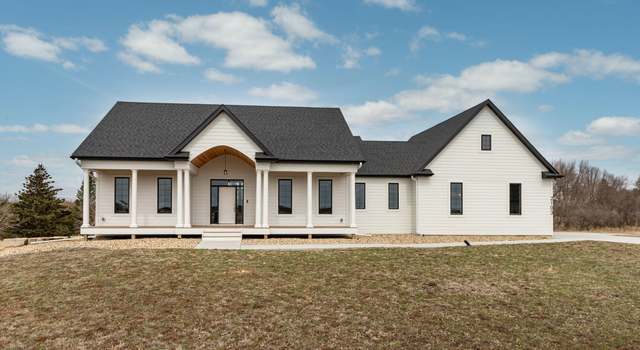 Photo of 2103 21st Ave NE, Kasson, MN 55944