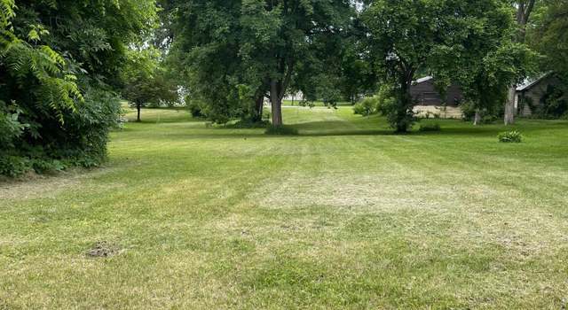 Photo of 816 E Lake St, Osakis, MN 56360