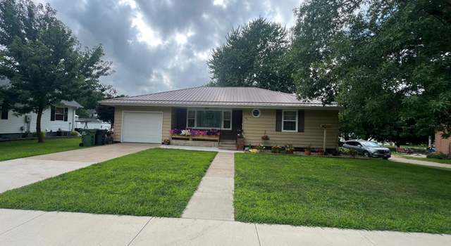 Photo of 623 Maine Ave, Adrian, MN 56110