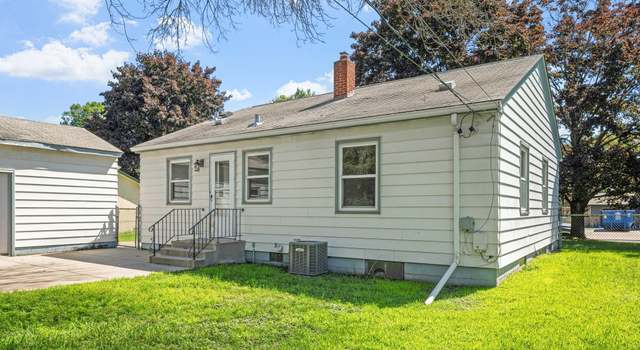 Photo of 225 10th Ave N, South Saint Paul, MN 55075