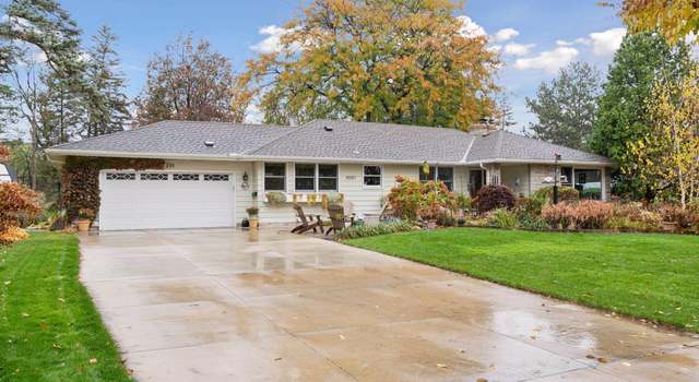 Photo of 201 Wayside Rd W, Hopkins, MN 55343