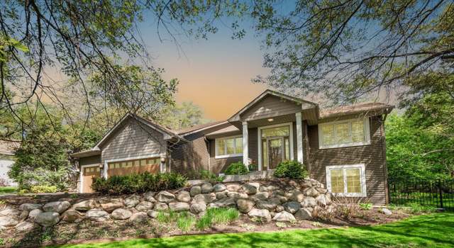 Photo of 2305 Arlington Ave E, Maplewood, MN 55119