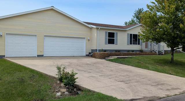 Photo of 426 Hanson St, Hayward, MN 56043