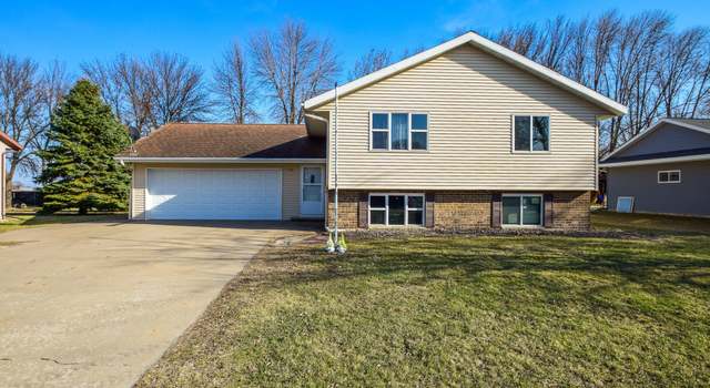 Photo of 82 Robert St, Elrosa, MN 56325
