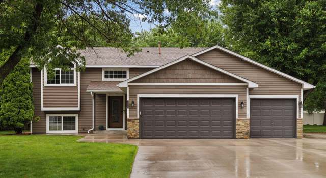 Photo of 7275 Heather Ct N, Lino Lakes, MN 55014