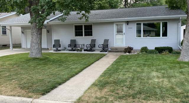 Photo of 502 Kathryn Ave, Marshall, MN 56258
