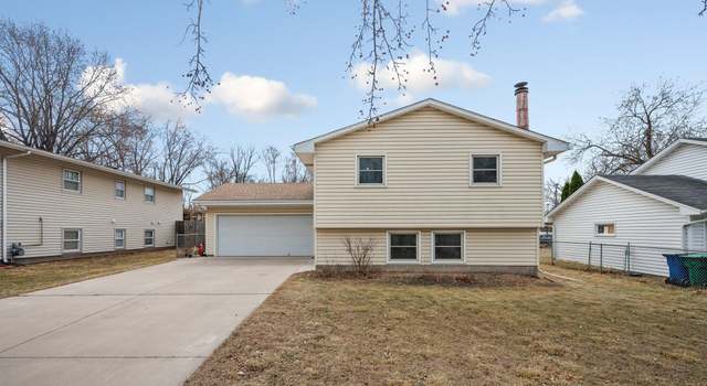 Photo of 290 Ely St NE, Fridley, MN 55432
