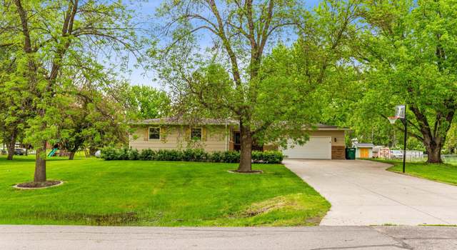 Photo of 205 Park Dr, Fargo, ND 58042