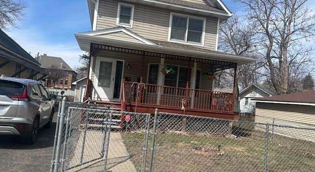 Photo of 647 Farrington St, Saint Paul, MN 55103