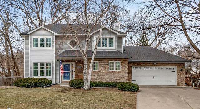 Photo of 1289 Castle Ct, Golden Valley, MN 55427