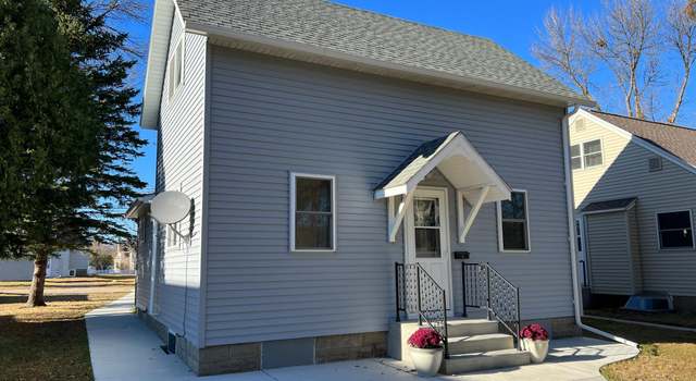 Photo of 413 10th St N, Benson, MN 56215