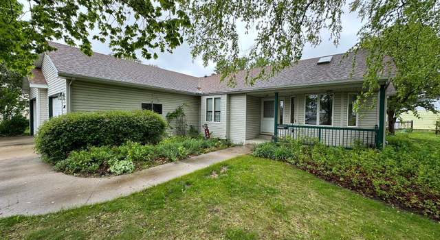Photo of 112 Sprie Ct SE, Pine Island, MN 55963