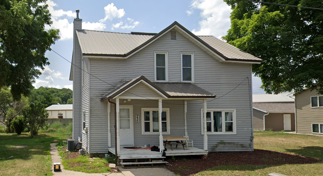 Photo of 230 E 13th St, Saint Charles, MN 55972