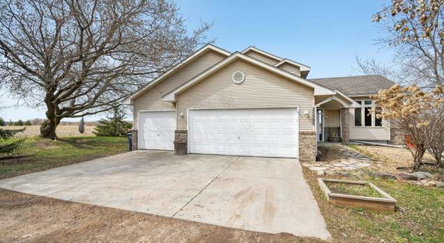 Photo of 25998 Lofton Ave, Chisago Lake Twp, MN 55013
