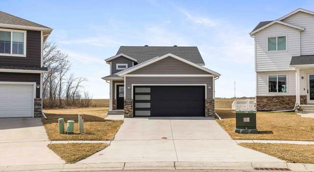 Photo of 1194 Albert Ct W, West Fargo, ND 58078