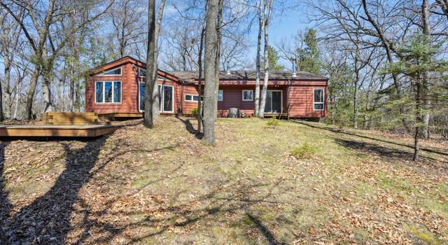 Photo of 1432 E Oaks Trl, Saint Joseph Twp, WI 54082