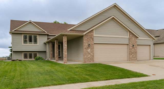 Photo of 112 Prairie Stone Ct SE, Stewartville, MN 55976