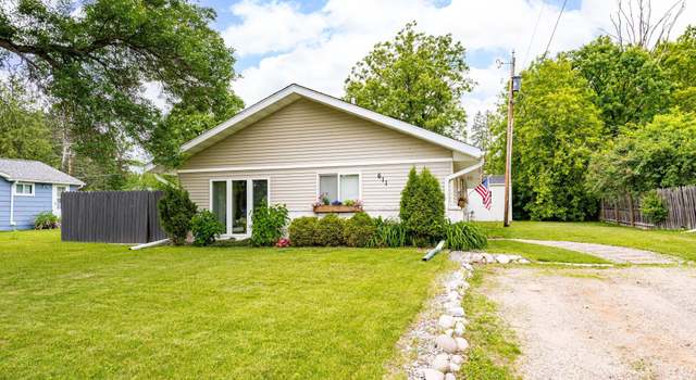 Photo of 611 NE 11th Ave, Grand Rapids, MN 55744
