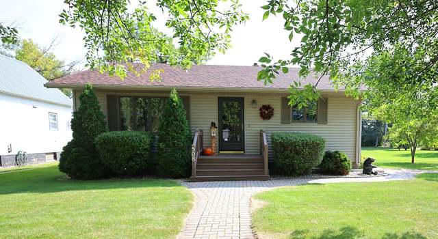 Photo of 508 W Kittson Ave, Kennedy, MN 56733