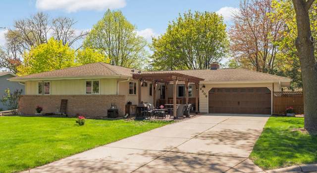 Photo of 2309 Scout Cir, Burnsville, MN 55337