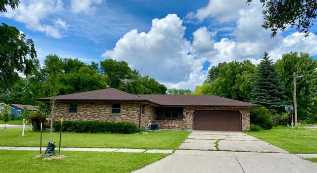 Photo of 95 Forest Ave N, Fargo, ND 58102