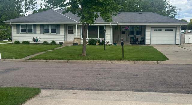 Photo of 209 Hillcrest Way, Le Sueur, MN 56058