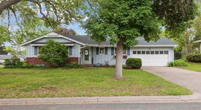 Photo of 2288 Apache St, Mendota Heights, MN 55120