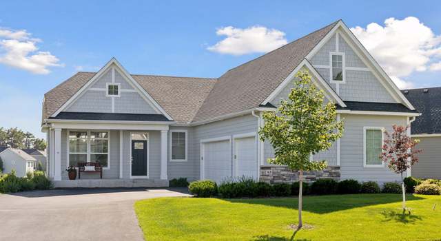 Photo of 43 Summit Farm Ln, Saint Paul, MN 55110