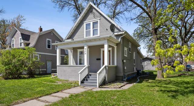 Photo of 908 University Dr N, Fargo, ND 58102