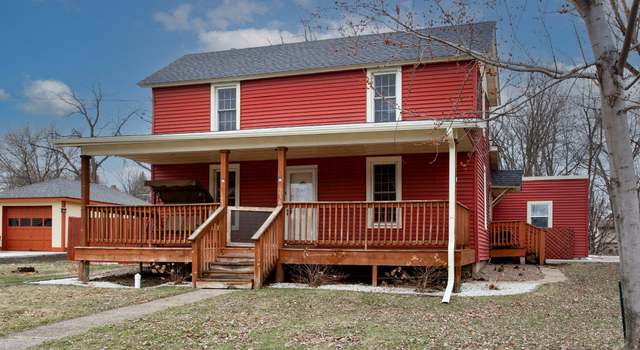 Photo of 234 W Kinne St, Ellsworth, WI 54011